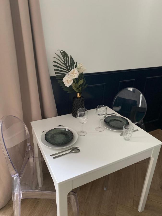 La Suite Dandy - Beau T2 -Terrasse, Parking Gratuit, Climatisation Bagnères-de-Bigorre Buitenkant foto